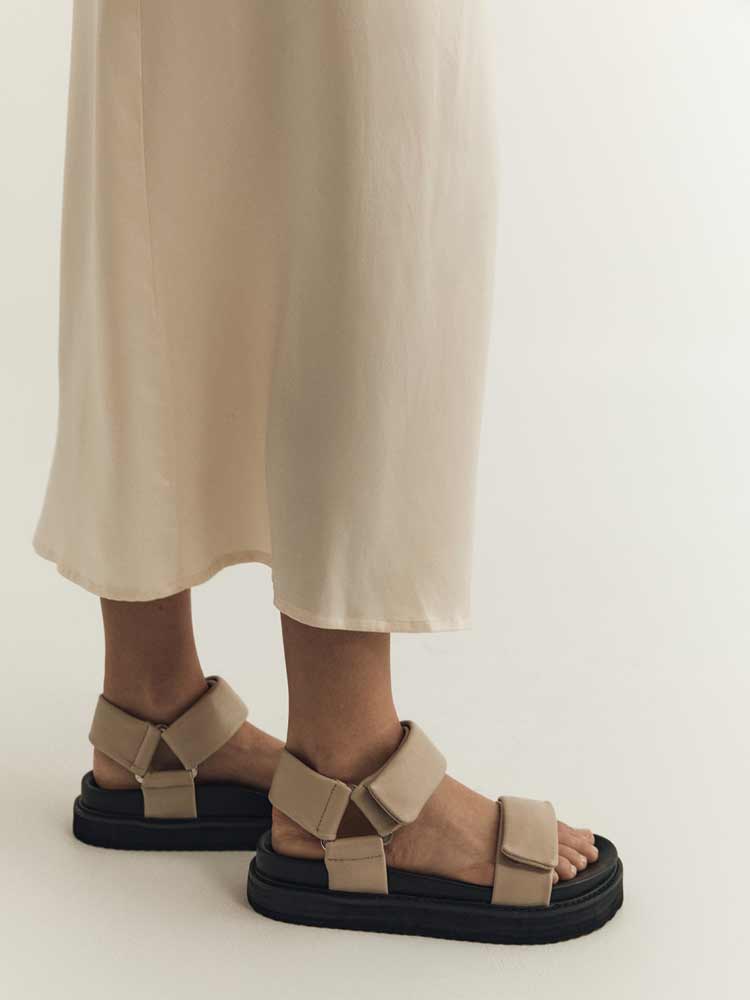 Maja Platform Taupe