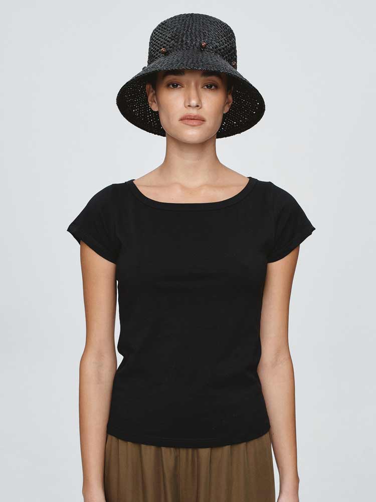 Avia Hat Black