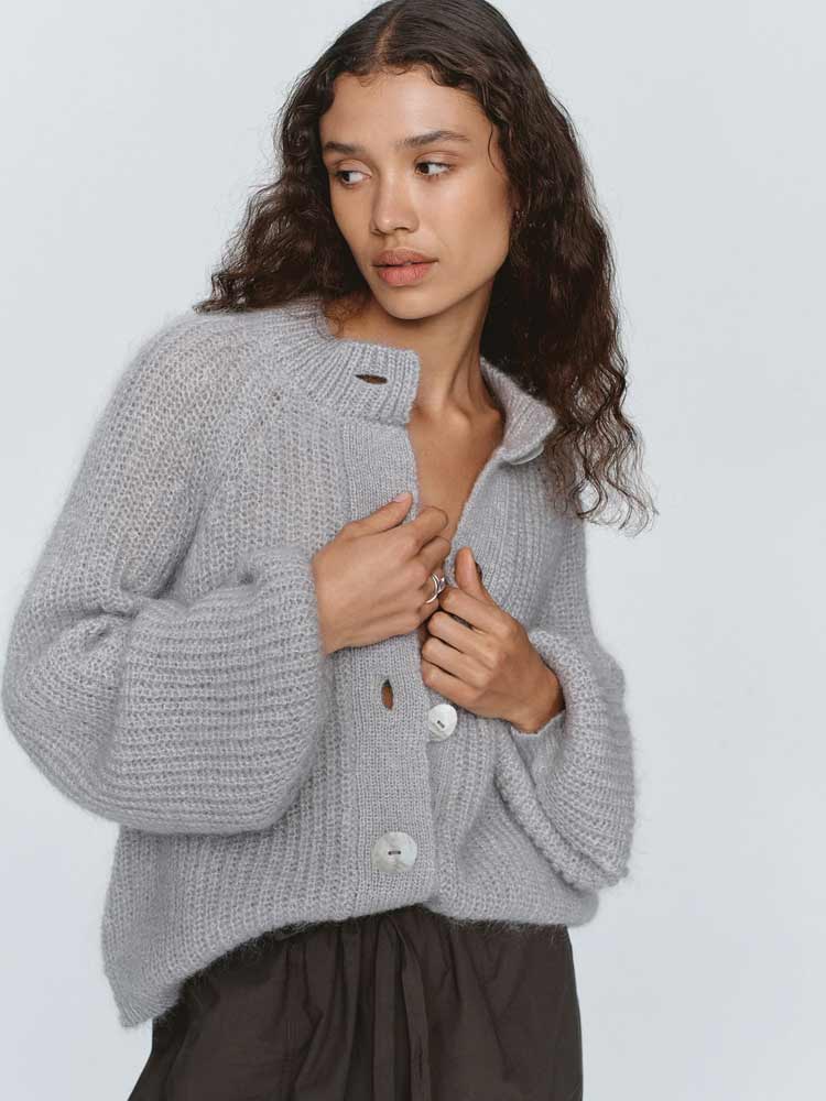Cait Cardi Cygnet