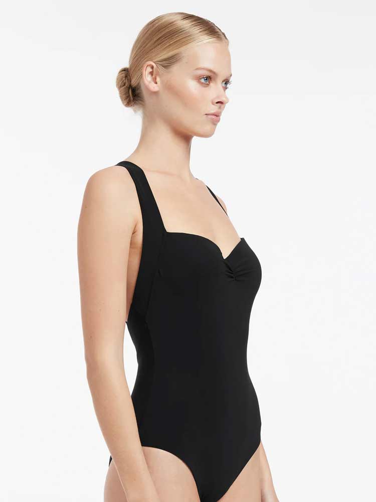 Infinity One Piece Black