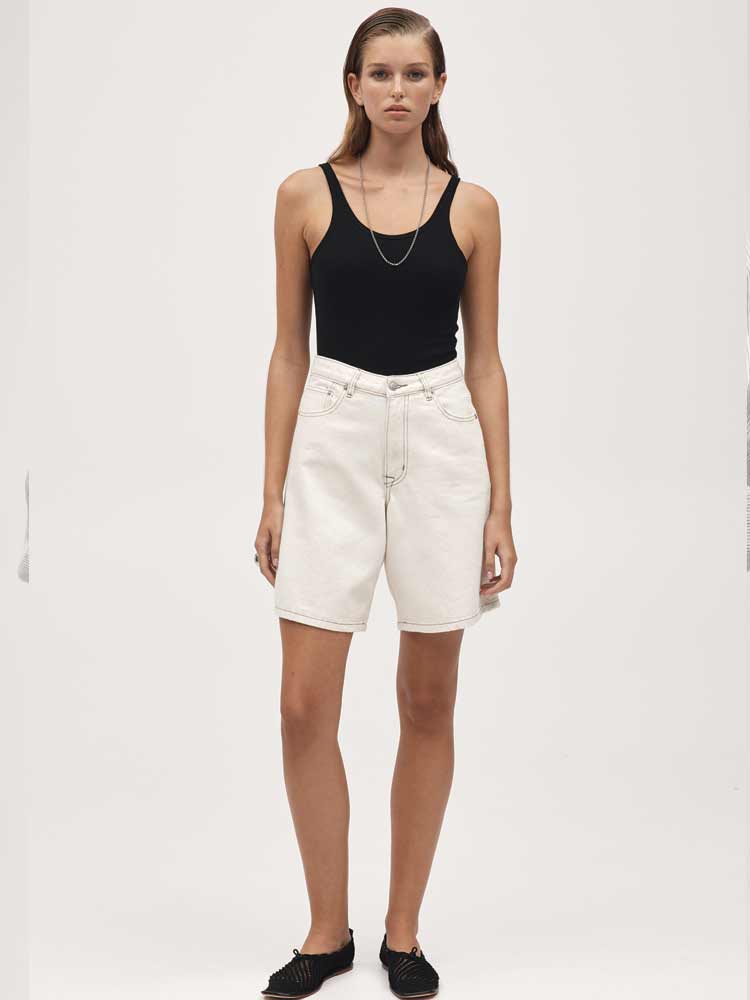 Relaxed Jean Short Ecru