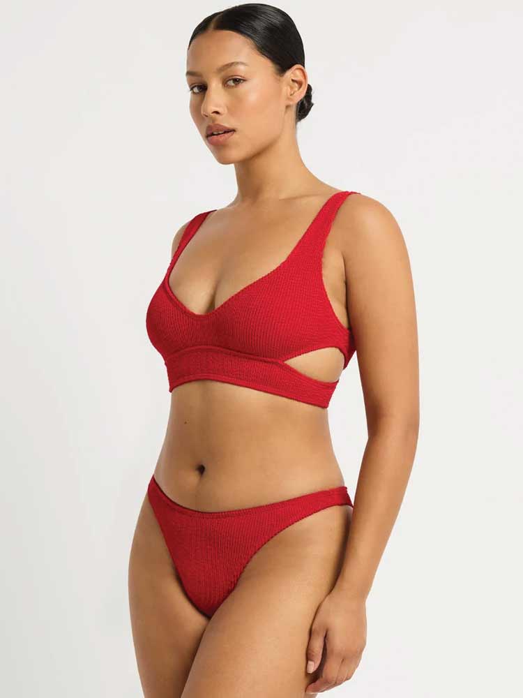 Scene Brief Baywatch Red