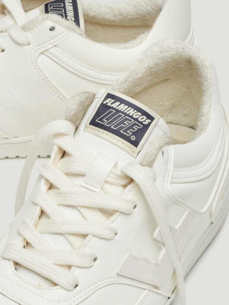 Retro 90s All White